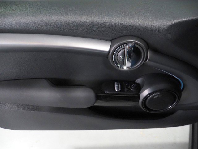 Used 2024 MINI Cooper SE image 44