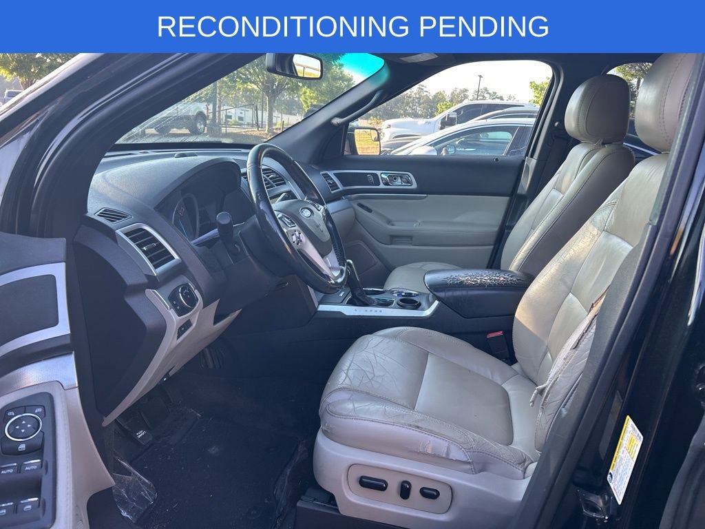 Used 2014 Ford Explorer XLT w/ Equipment Group 202A FWD image 8