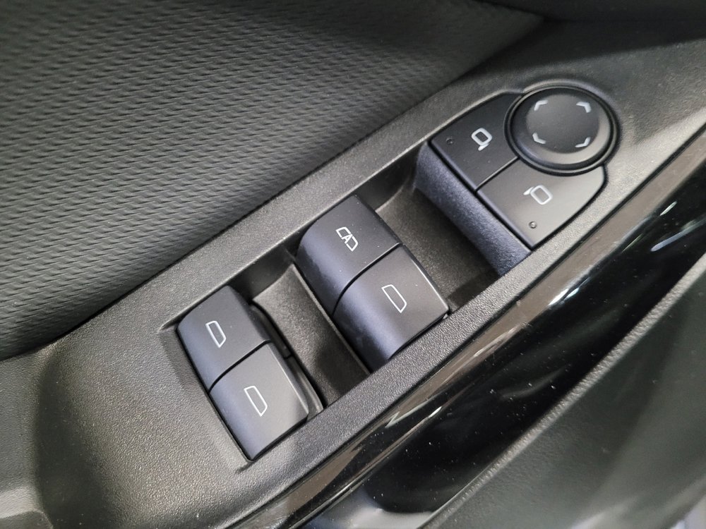 Used 2025 Chevrolet Equinox LT FWD image 27