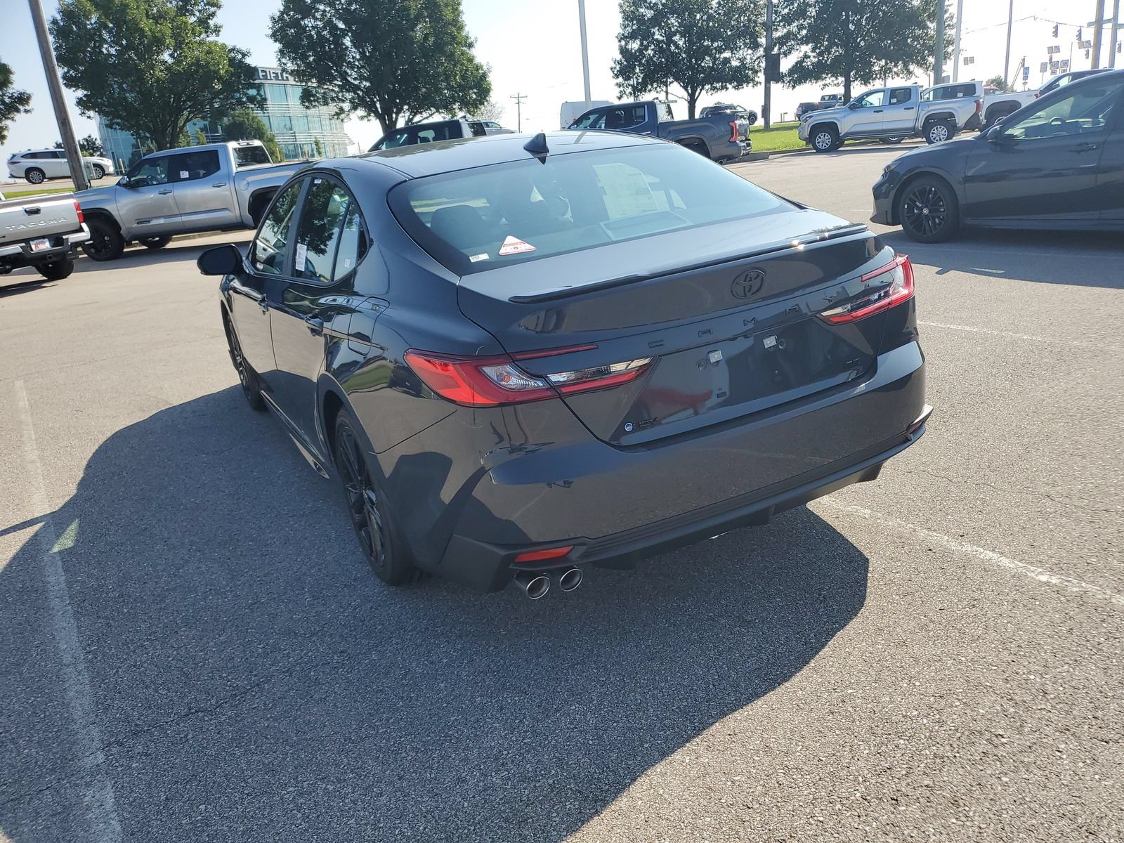 New 2026 Toyota Camry SE w/ Convenience Package FWD image 3