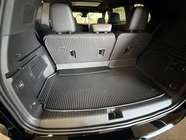 New 2026 GMC Acadia Denali Ultimate w/ LPO, Floor Liner Package AWD/4WD image 26