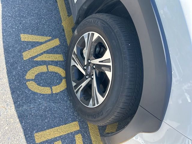 Used 2024 Subaru Crosstrek 2.0i Premium image 2