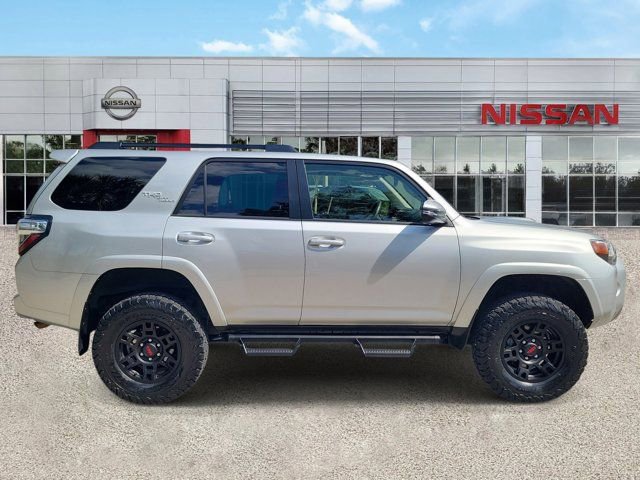 Used 2022 Toyota 4Runner TRD Off-Road Premium w/ Moonroof Package image 3