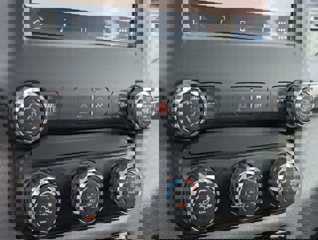 Used 2024 RAM 5500 Tradesman w/ Chrome Appearance Group image 20