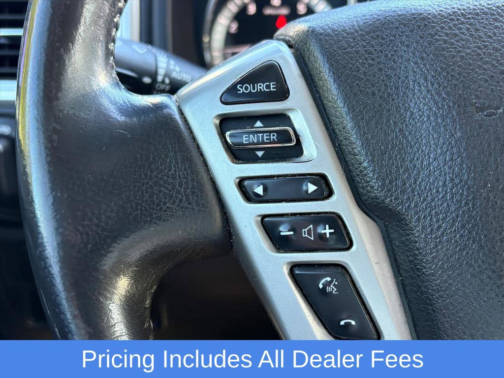 Used 2018 Nissan Titan SV w/ SV Convenience Package AWD/4WD image 11