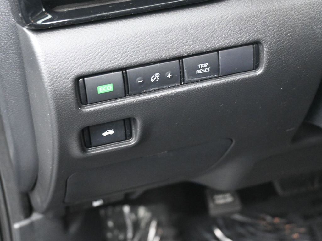 Used 2024 Nissan Sentra SV image 13