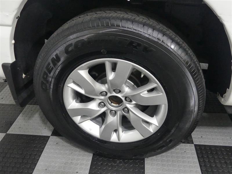 Used 2022 Nissan Titan S w/ S Utility Package image 15