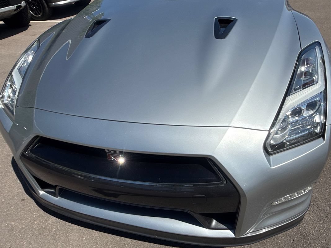 Used 2016 Nissan GT-R Premium AWD/4WD image 10