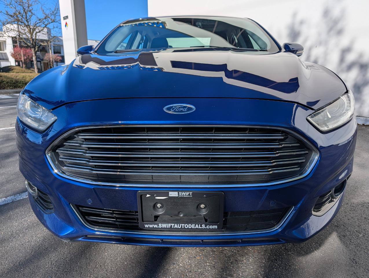 Used 2015 Ford Fusion SE w/ Equipment Group 502A image 2