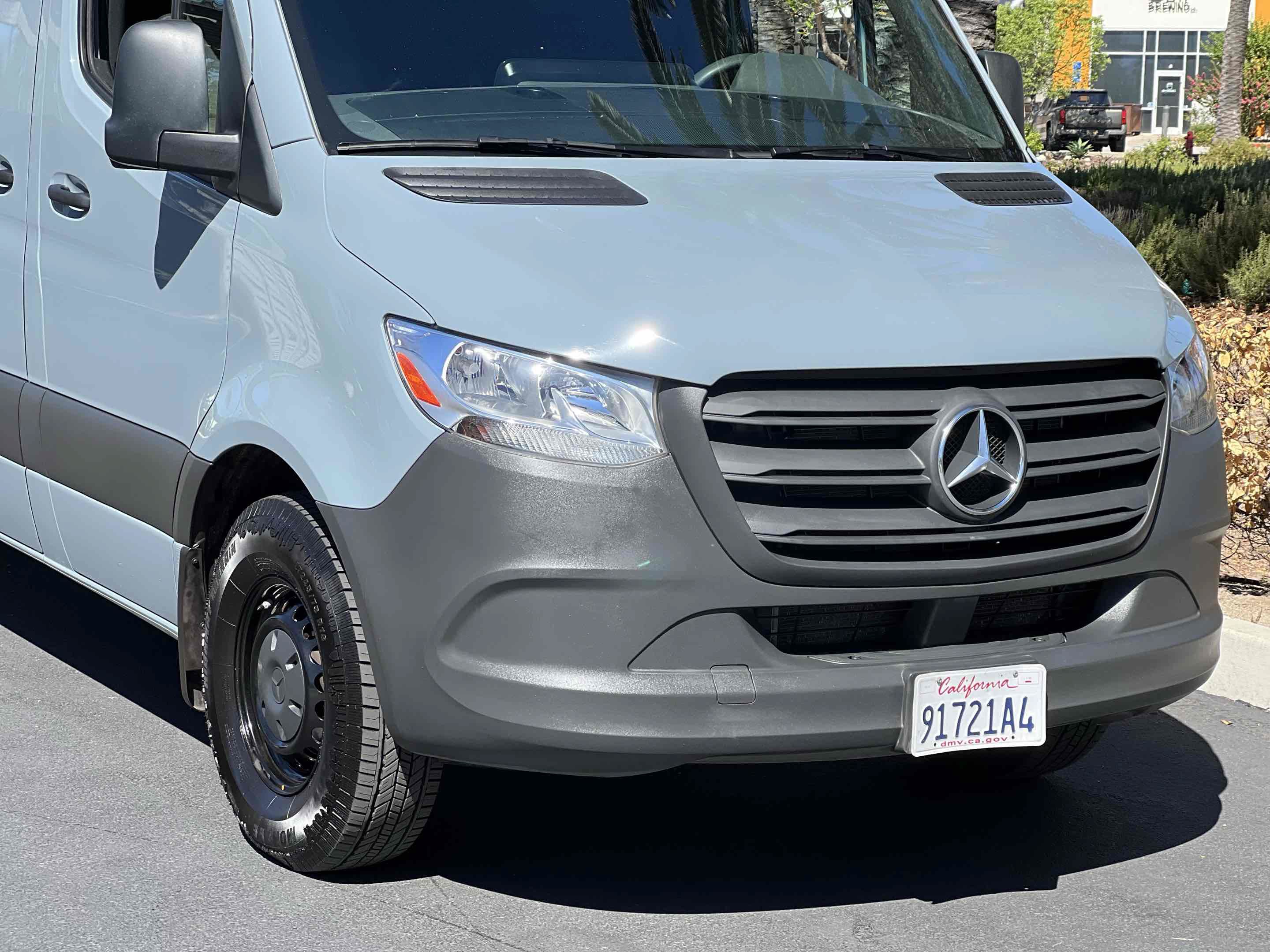 Used 2024 Mercedes-Benz Sprinter 2500 image 48