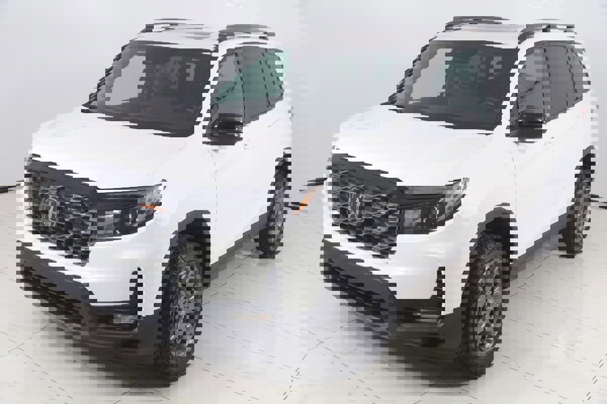 Used 2024 Honda Passport TrailSport image 21