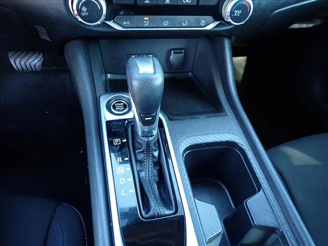 Used 2022 Nissan Sentra SV FWD image 17