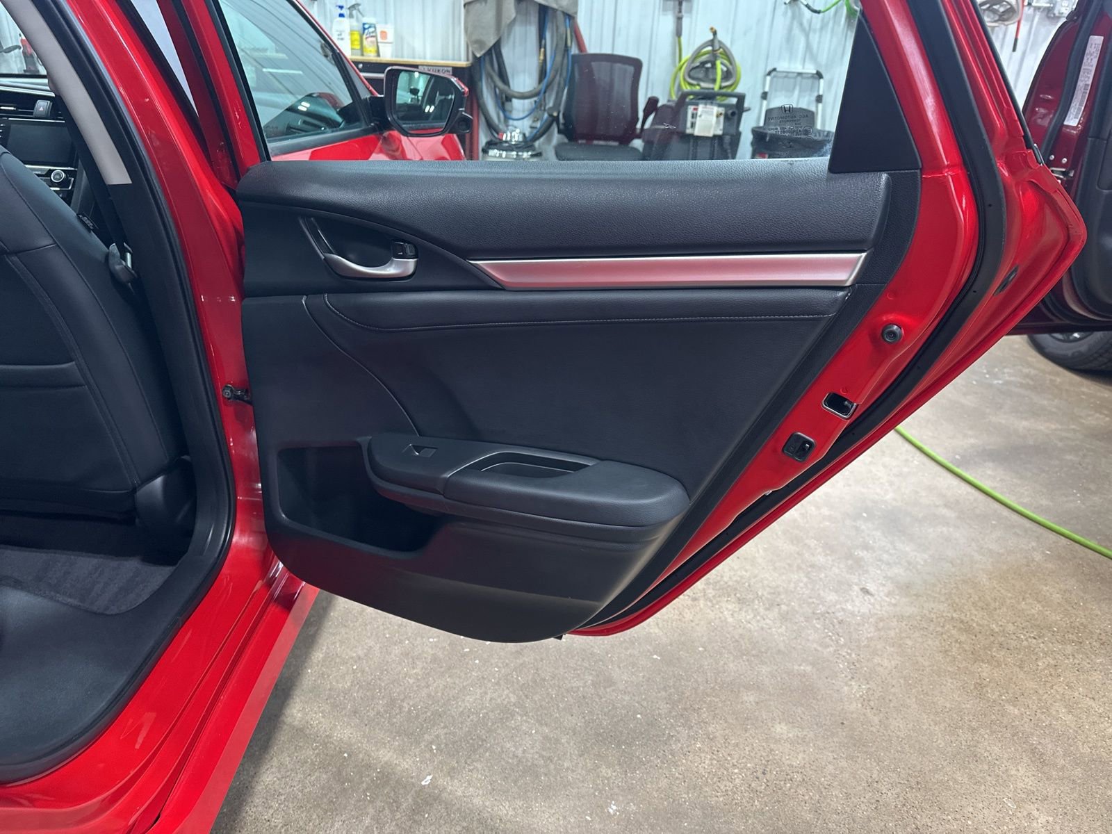 Used 2020 Honda Civic EX-L image 27