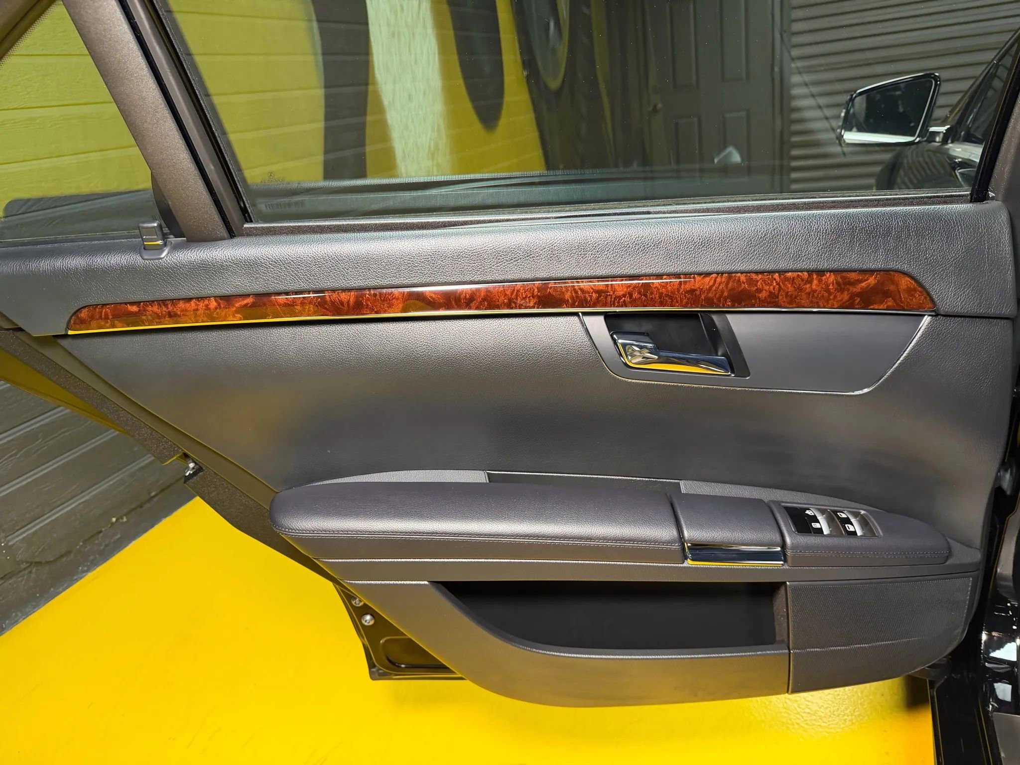 Used 2013 Mercedes-Benz S 550 w/ Sport Pkg Plus One image 18