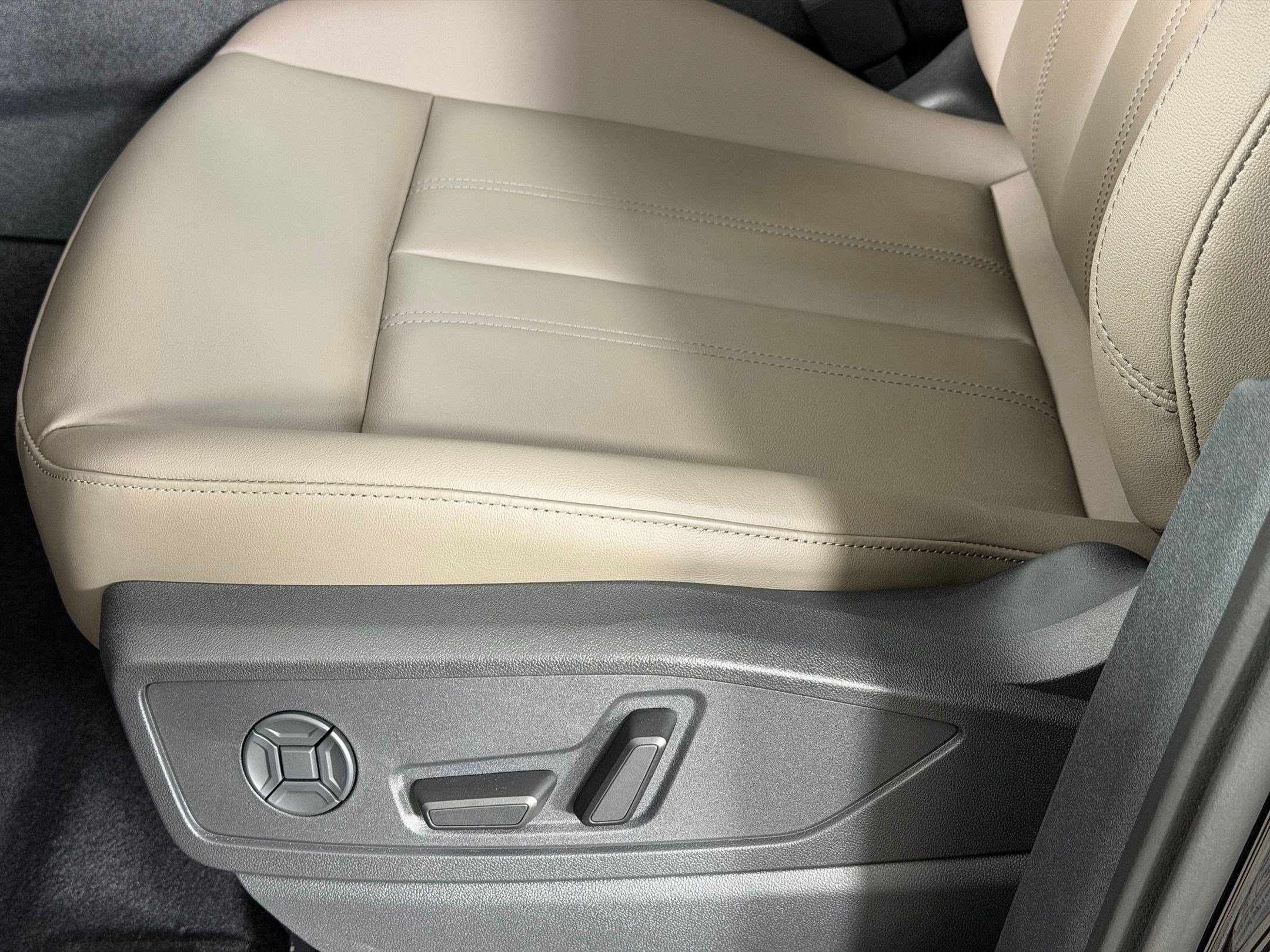 New 2026 Audi Q5 Premium AWD/4WD image 15