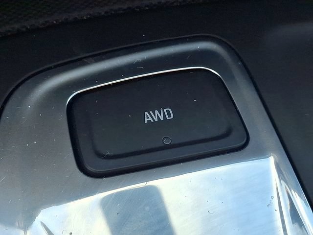 Used 2023 Chevrolet Equinox LT AWD/4WD image 28