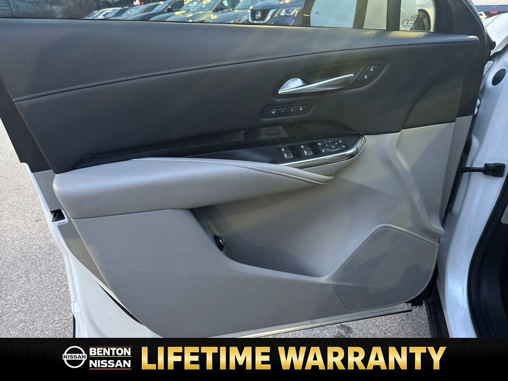 Used 2022 Cadillac XT4 Premium Luxury w/ Enhanced Visibility Package image 12