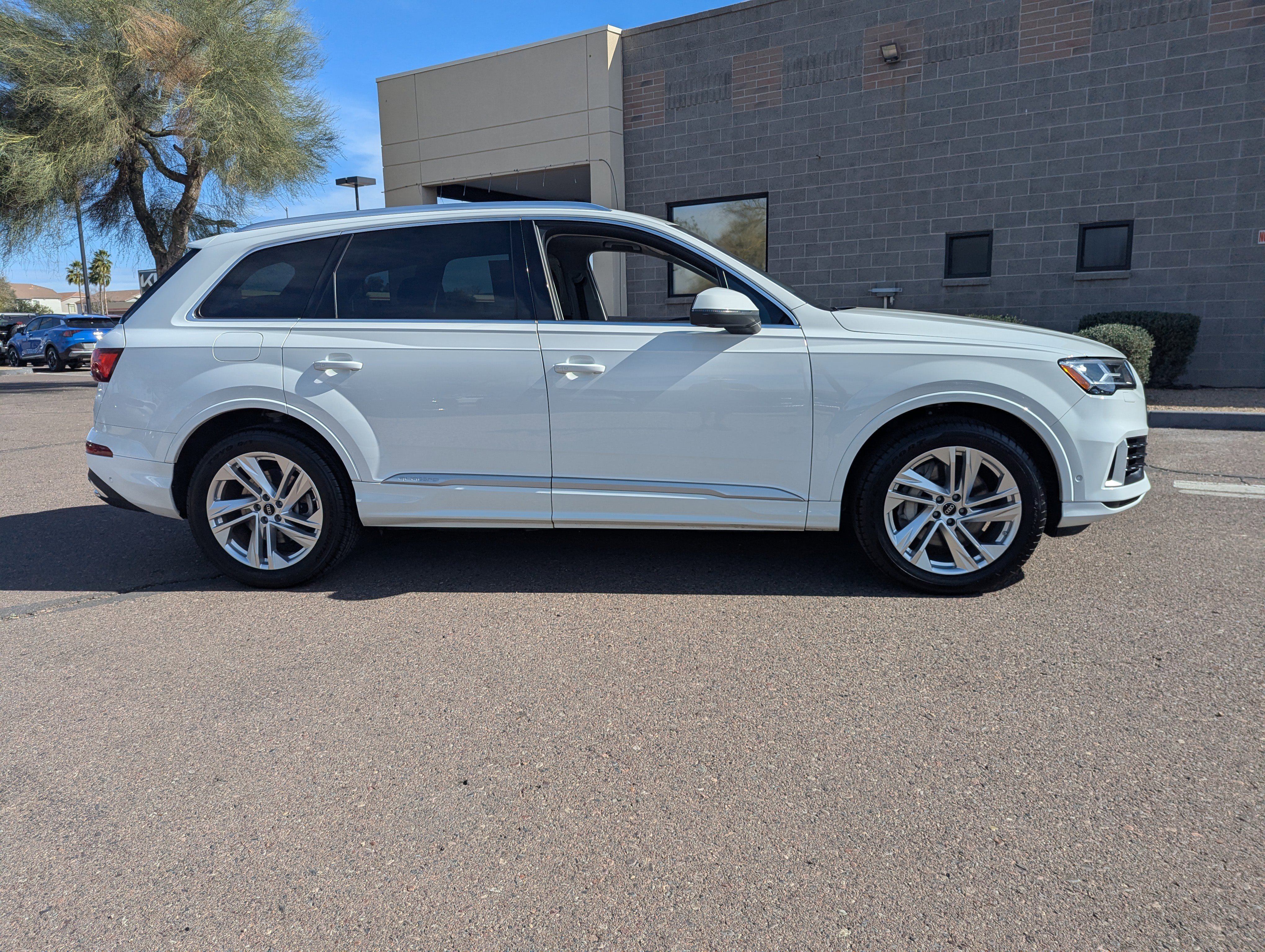 Used 2023 Audi Q7 3.0T Premium Plus image 32