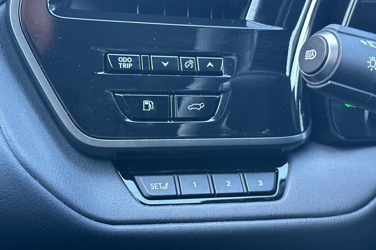 Used 2025 Lexus TX 500h AWD image 32