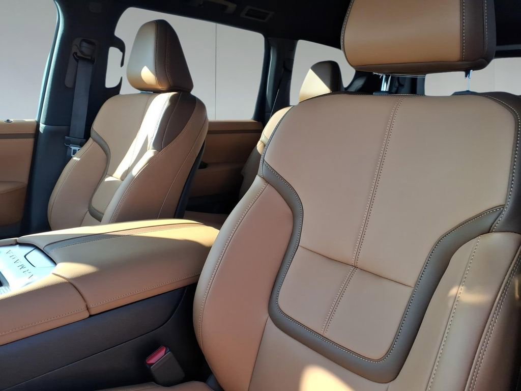 New 2026 Nissan Armada SL w/ Captain's Chari Seat Package RWD image 13