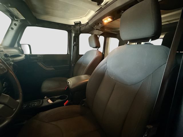 Used 2018 Jeep Wrangler Unlimited Sport AWD/4WD image 16