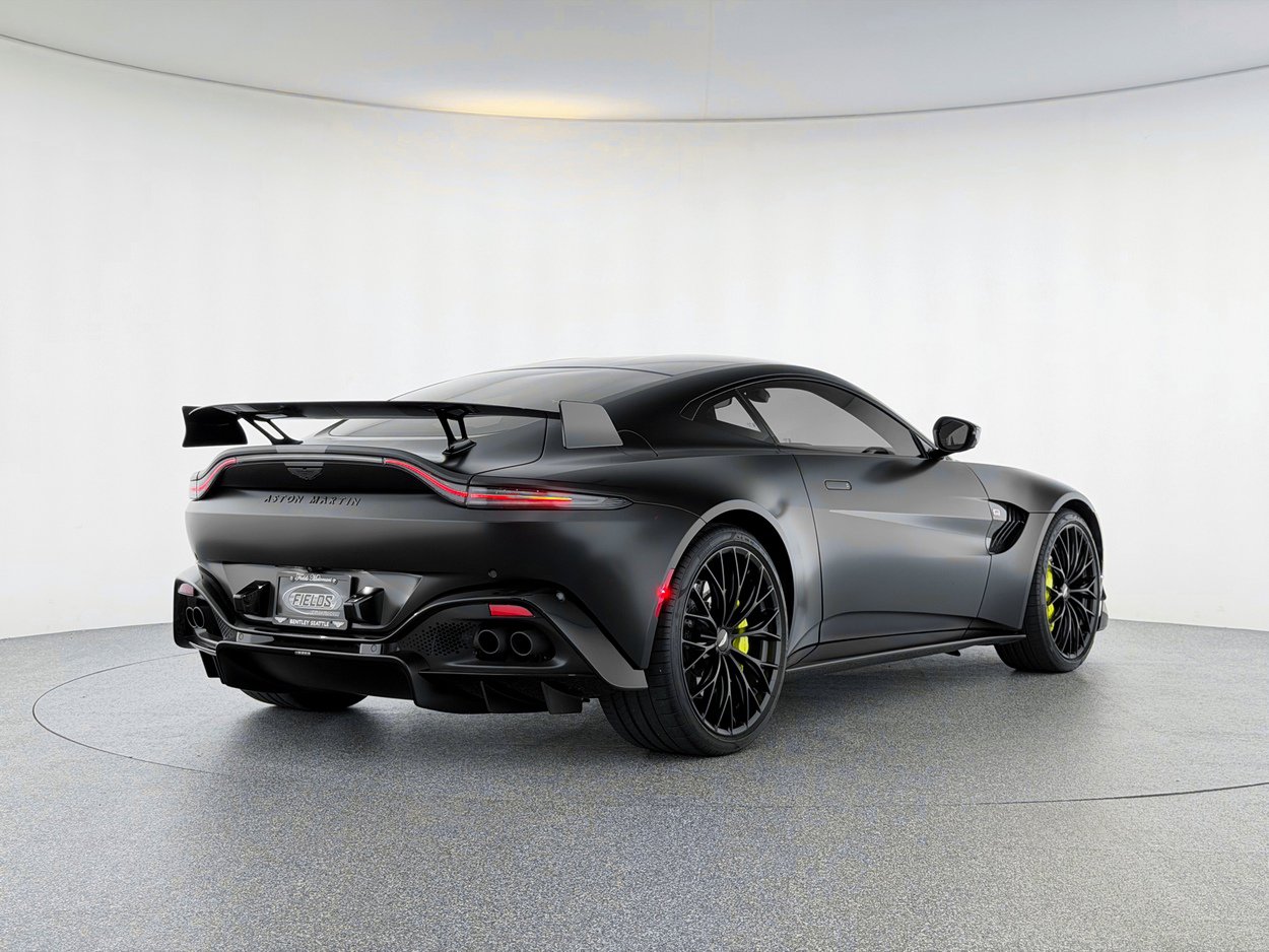 Used 2022 Aston Martin V8 Vantage Coupe image 6