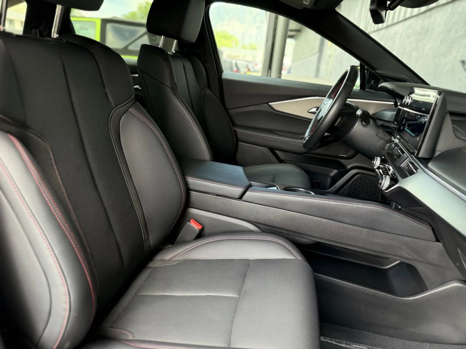 Used 2024 Acura ZDX A-Spec image 18