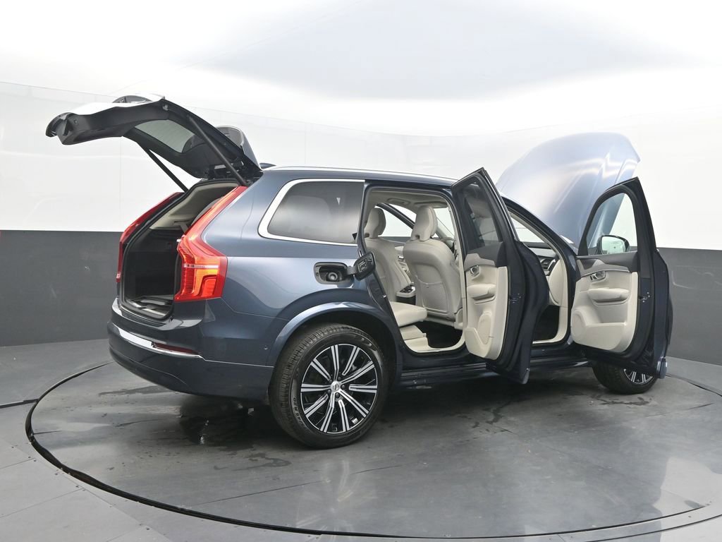 Certified 2024 Volvo XC90 B5 Plus w/ Protection Package image 39
