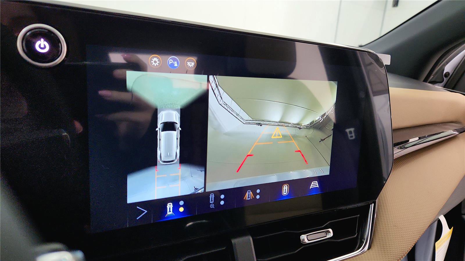 New 2026 Chevrolet Equinox ACTIV w/ Convenience Package III FWD image 28