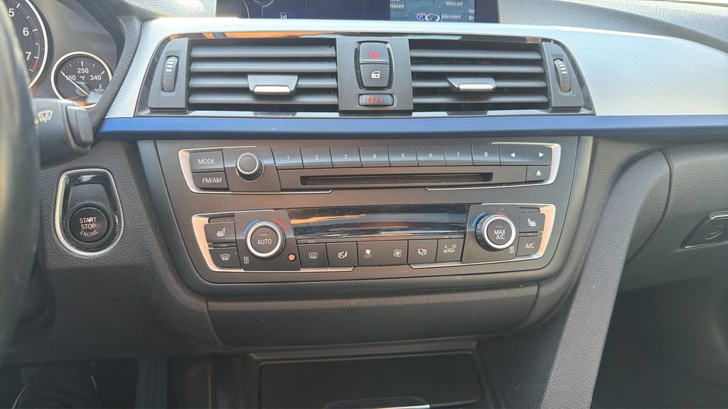 Used 2014 BMW ActiveHybrid 3 RWD image 18