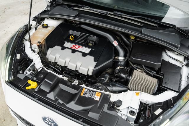 Used 2016 Ford Focus ST image 27