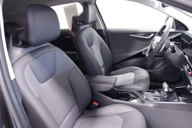 Used 2023 Kia Niro EX image 12