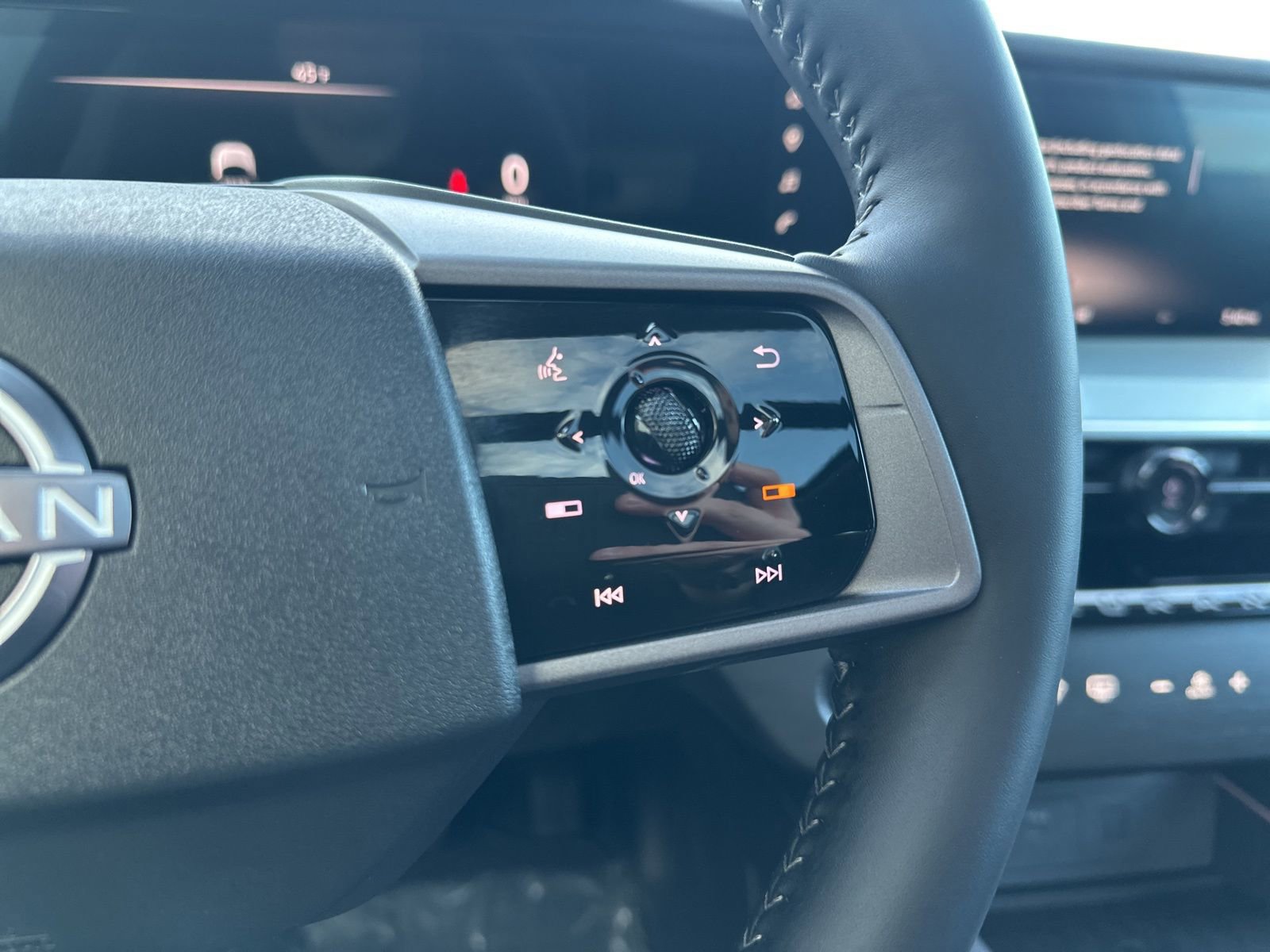 Used 2025 Nissan Murano Platinum w/ Cargo Package image 49