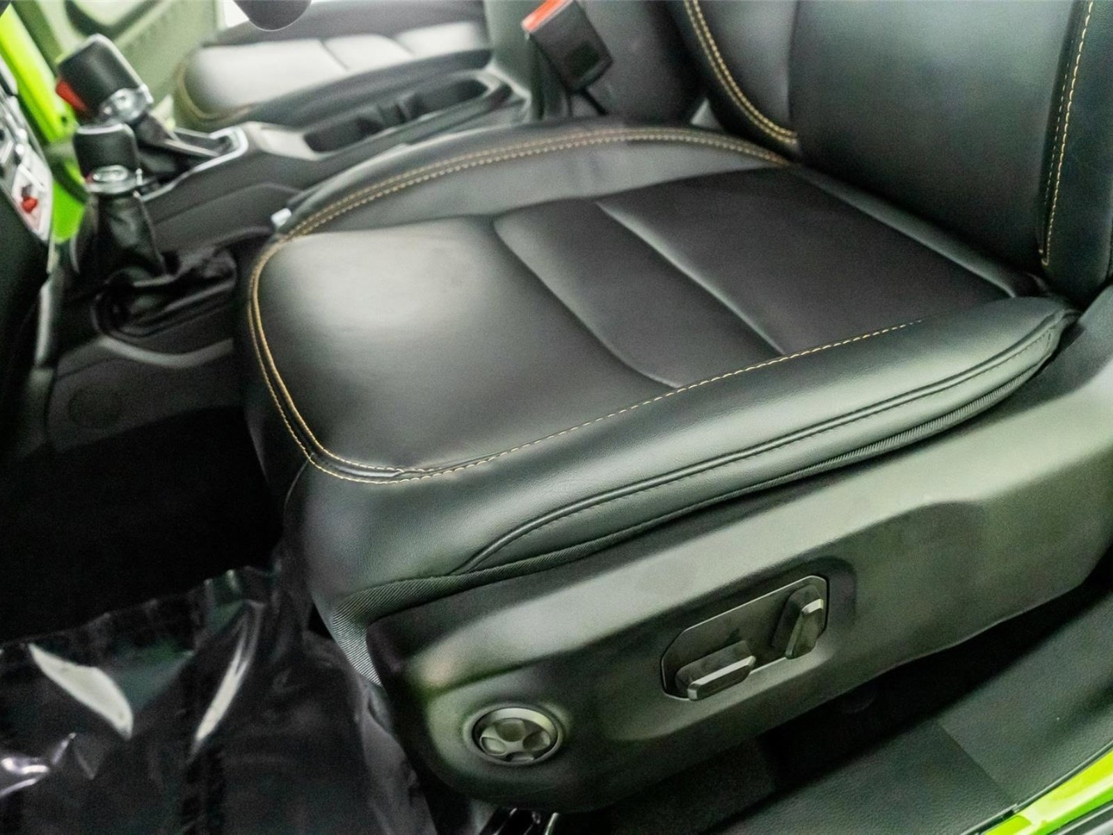 Used 2025 Jeep Wrangler Unlimited Rubicon 392 image 31