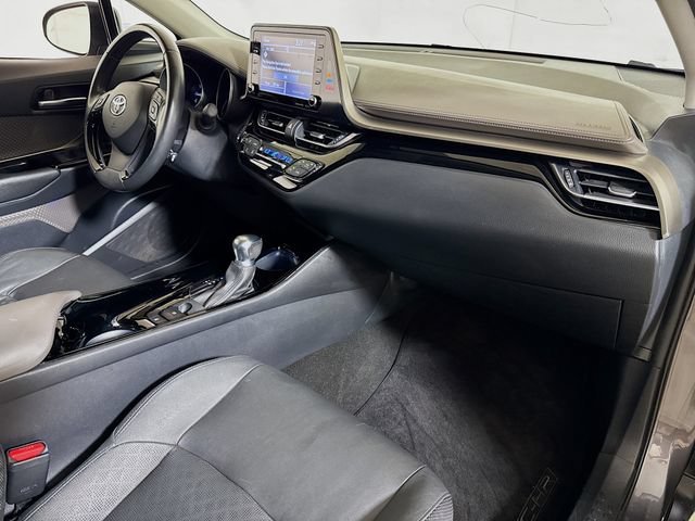 Used 2022 Toyota C-HR Limited FWD image 26