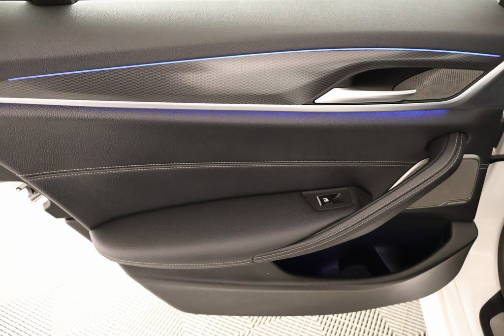 Used 2023 BMW 540i xDrive image 18