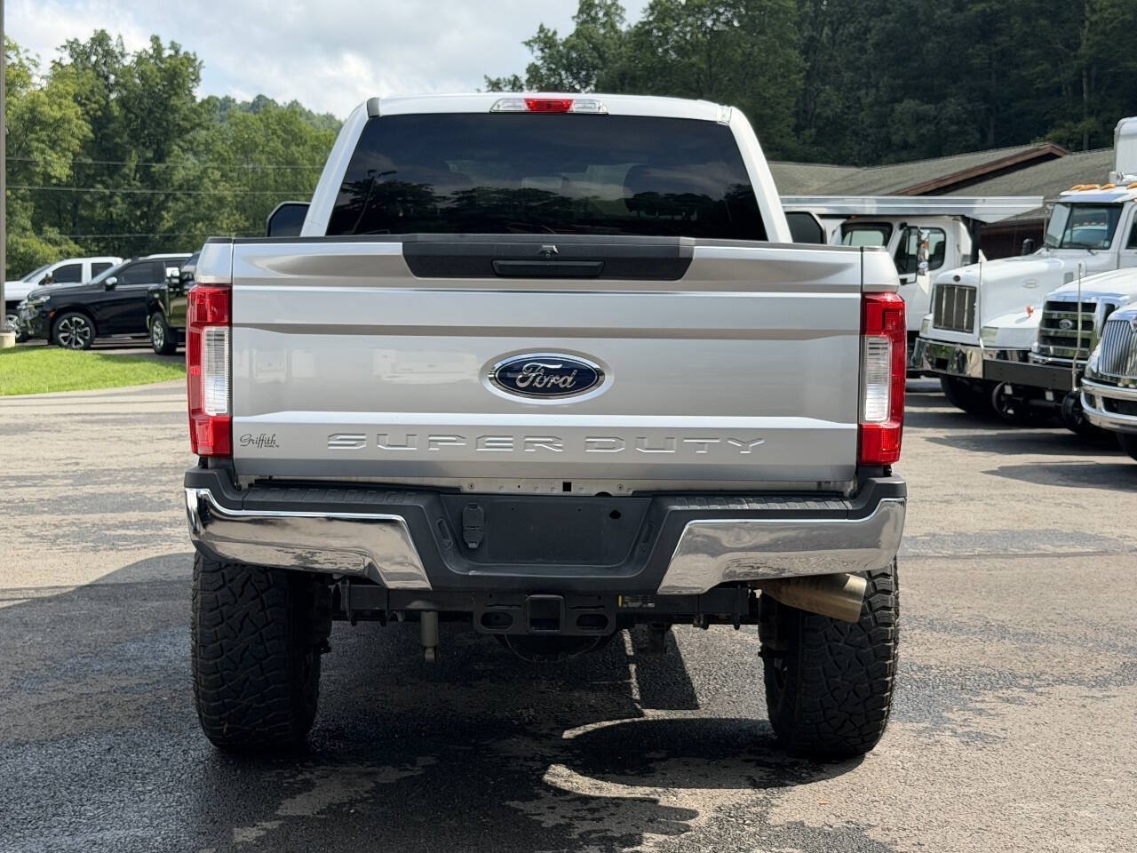 Used 2018 Ford F250 XLT AWD/4WD image 4