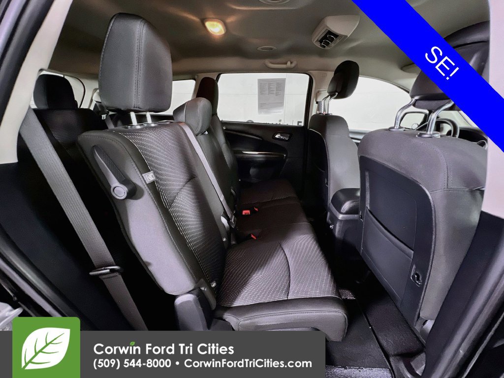 Used 2019 Dodge Journey SE w/ Premium Group FWD image 16
