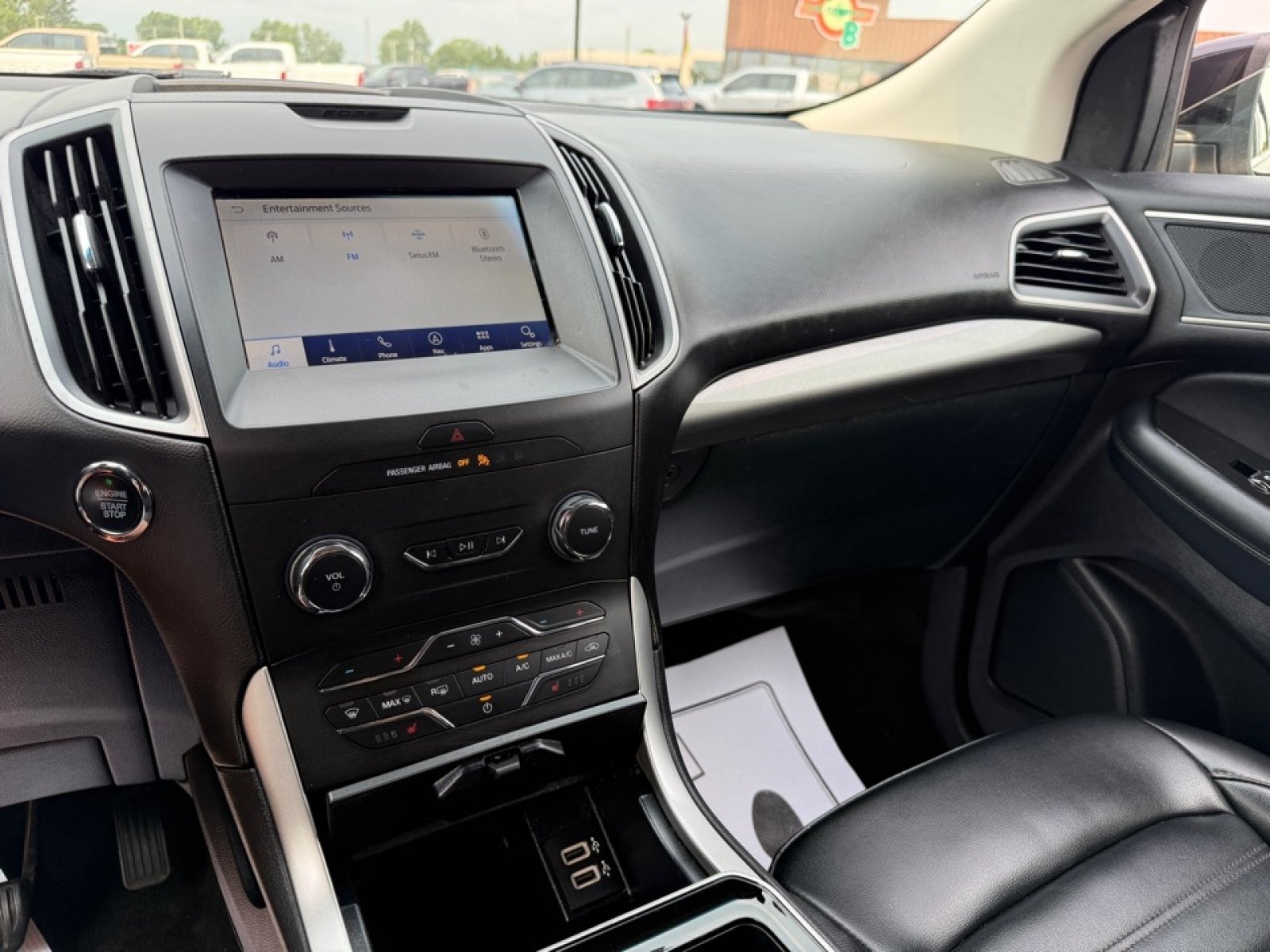 Used 2020 Ford Edge SEL w/ Convenience Package AWD/4WD image 11