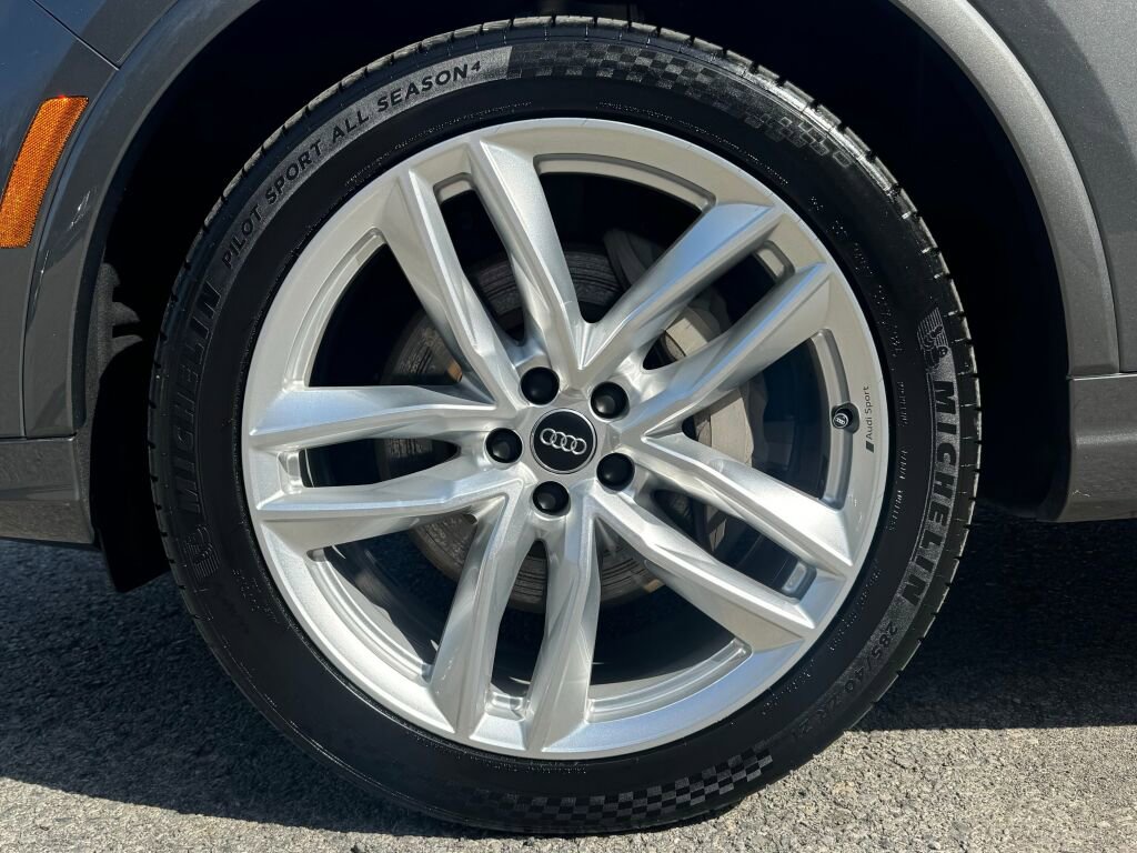 Used 2018 Audi Q7 3.0T Prestige image 9