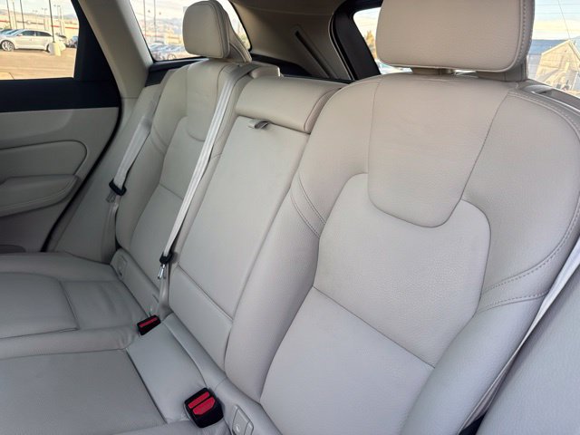 Used 2023 Volvo XC60 B5 Plus w/ Protection Package Premier AWD/4WD image 17