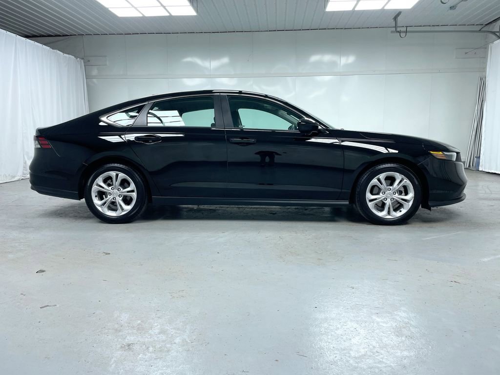 Used 2025 Honda Accord LX image 10