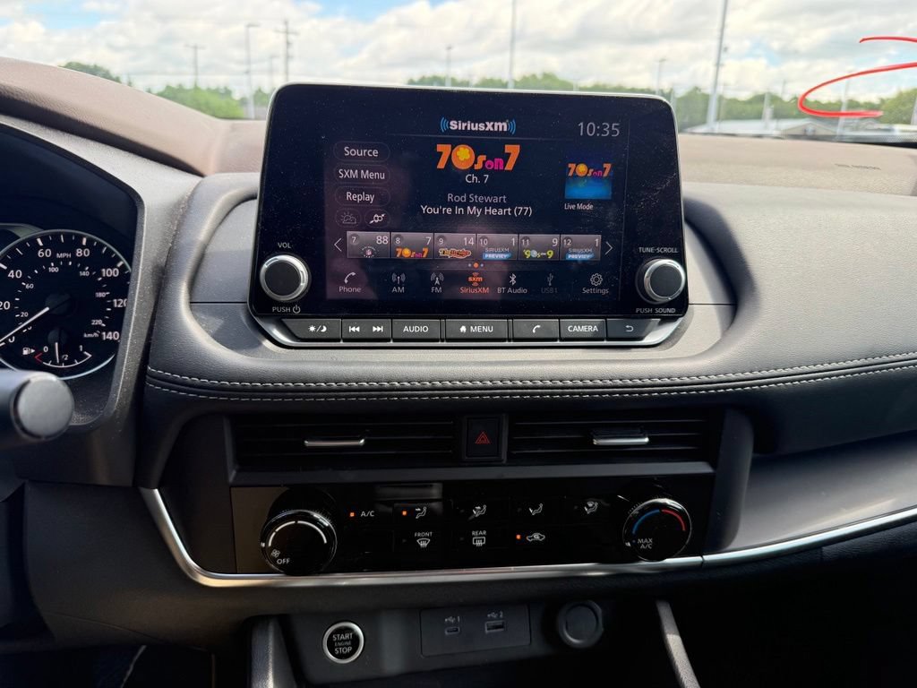 Used 2023 Nissan Rogue S AWD/4WD image 13