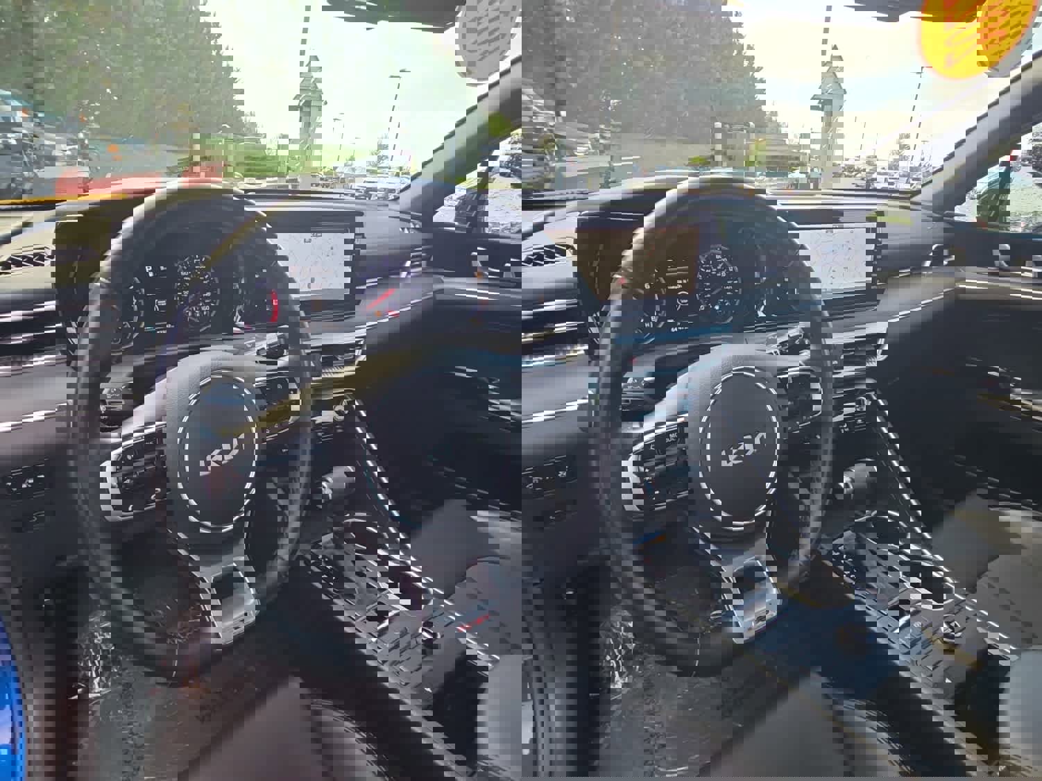 Used 2022 Kia K5 GT-Line FWD image 14