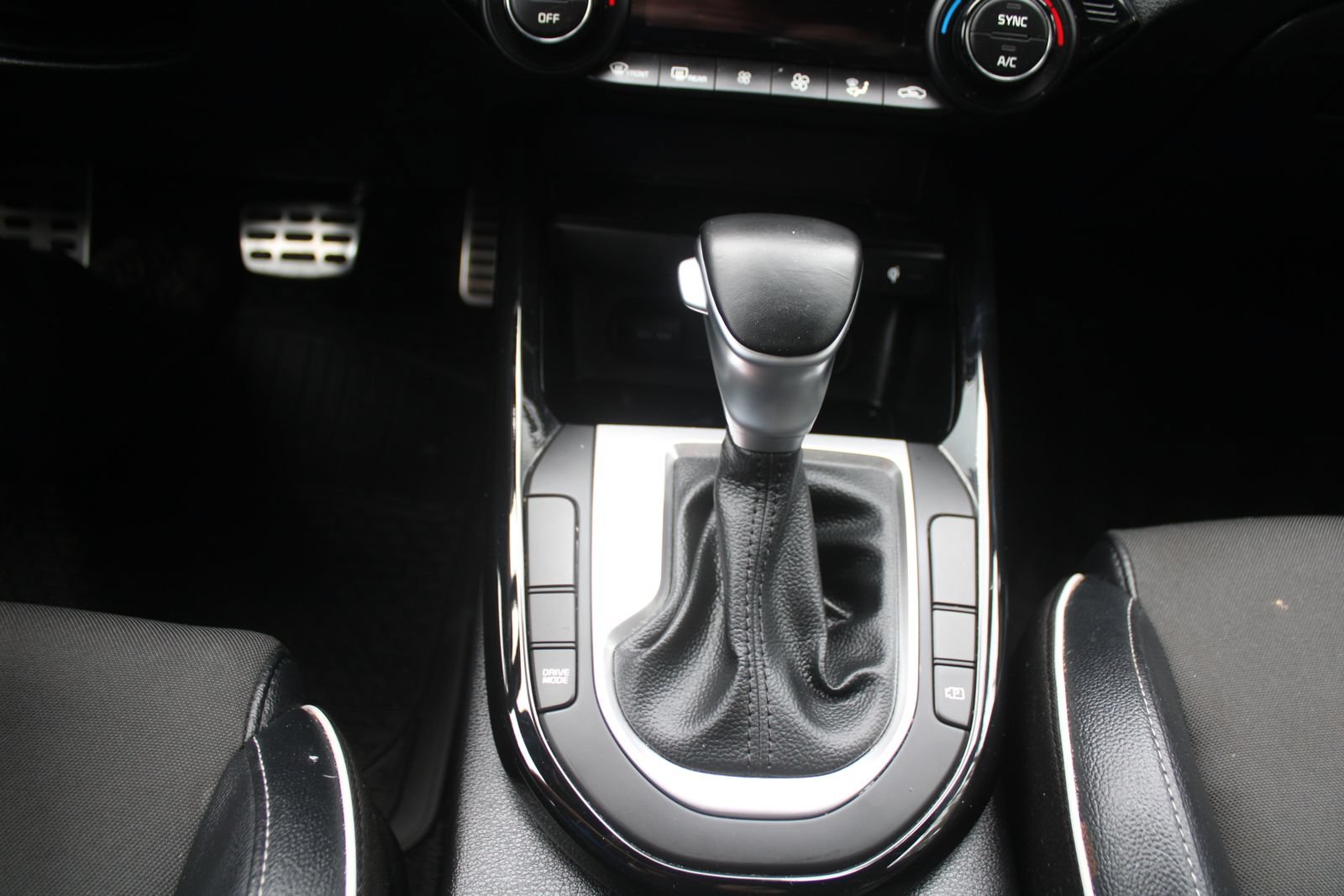 Certified 2024 Kia Forte GT-Line w/ GT-Line Premium Package FWD image 32