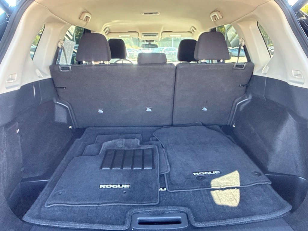Certified 2026 Nissan Rogue SV AWD/4WD image 30