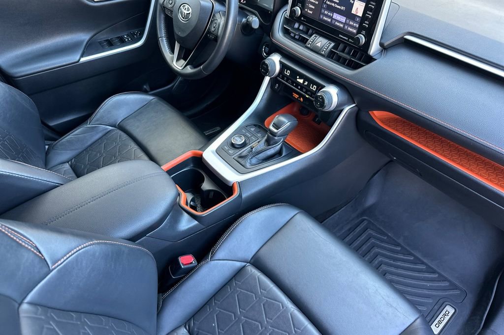 Used 2020 Toyota RAV4 Adventure image 15