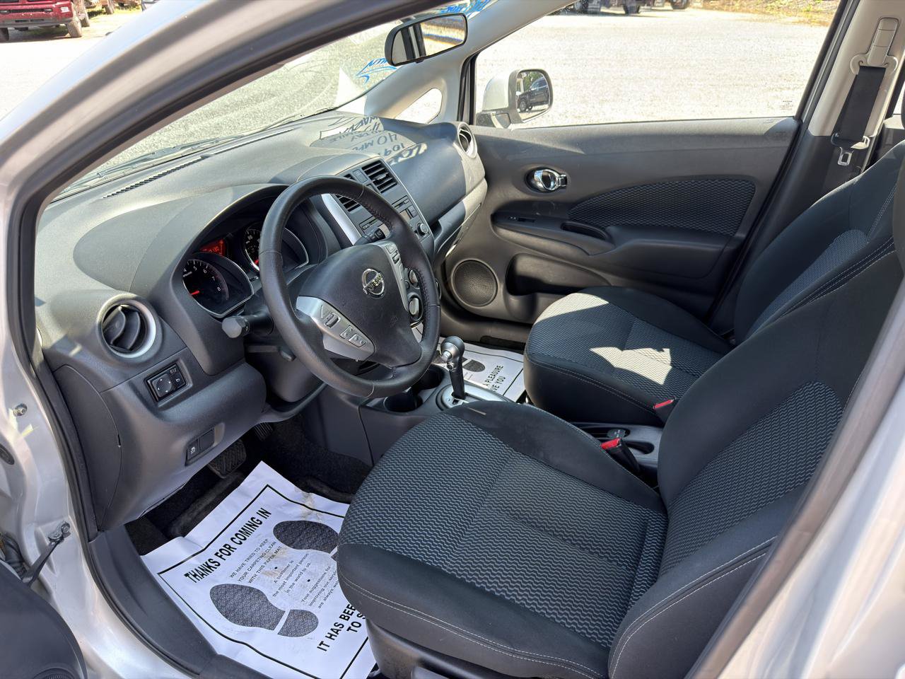 Used 2014 Nissan Versa Note SV FWD image 9