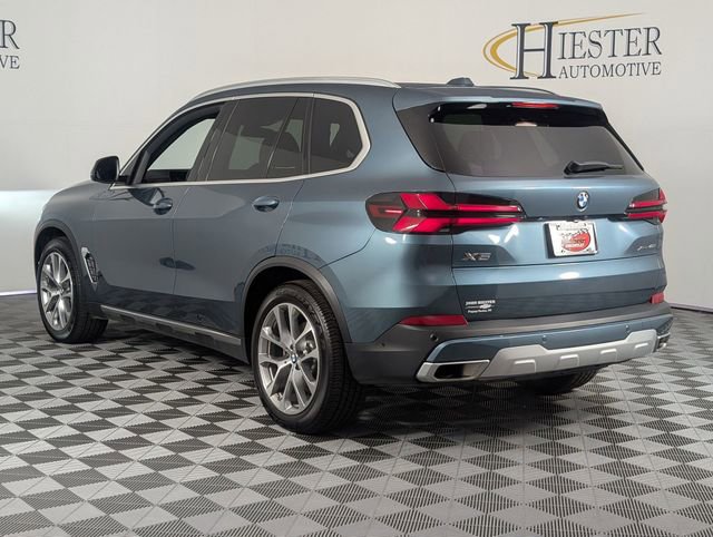Used 2024 BMW X5 xDrive40i w/ Premium Package AWD/4WD image 5