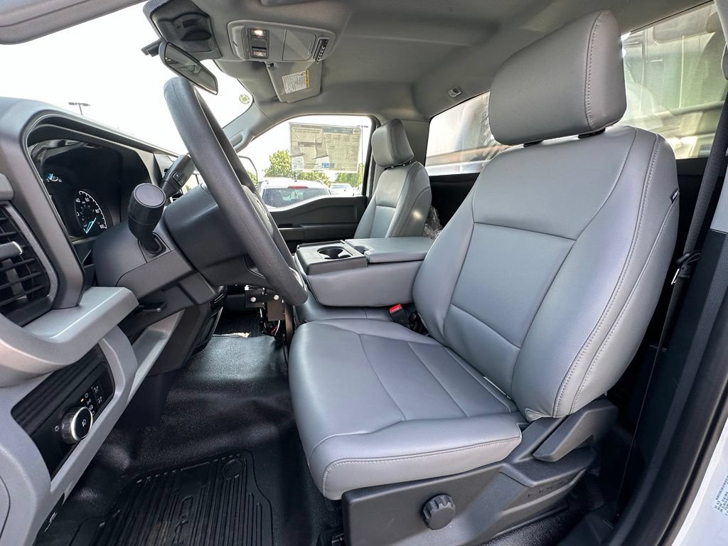 New 2026 Ford F550 4x4 Regular Cab Super Duty image 19